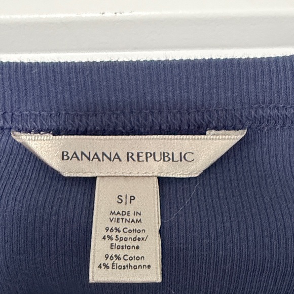 Banana Republic Basic Ribbed Top - Picture 2 of 4